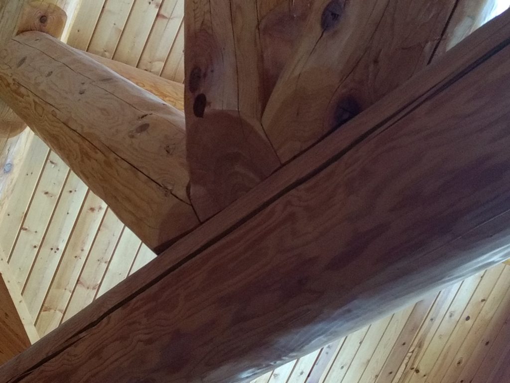 Heavy log truss