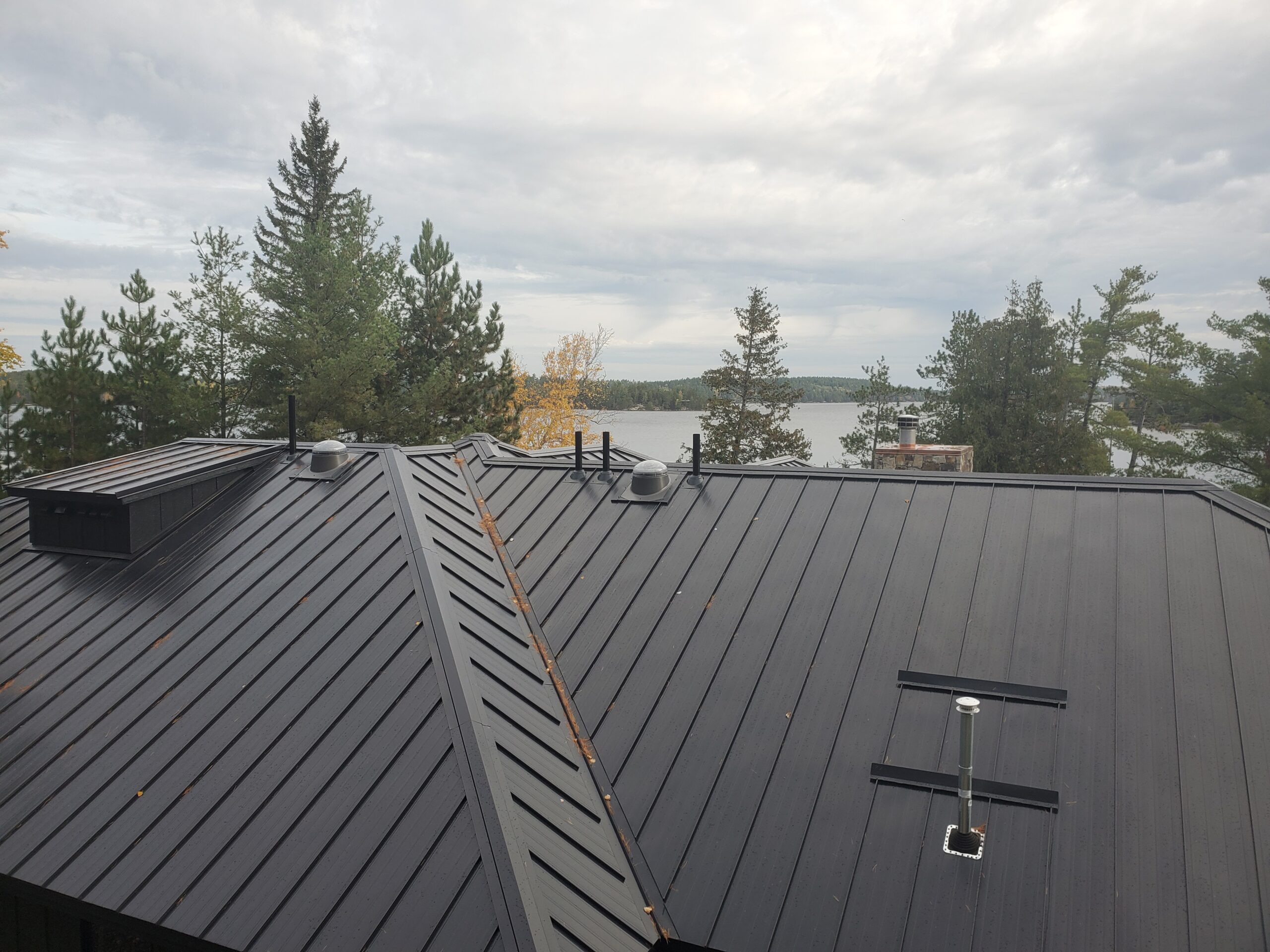 Standing seam metal roof, Ely lake home